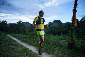 BIB: 3200
                            <button type="button" onclick="openModal(21793338)" class="btn btn-primary btn-sm float-right btn-popup" data-toggle="modal" data-target=".modal-high-quality">
                        <i class="fas fa-shopping-cart"></i> Add to Cart
                    </button>
                                            <button type="button" onclick="isThisMe(21793338, true)" class="btn btn-success btn-sm float-right btn-popup btn-isme hidden" data-toggle="tooltip" data-placement="bottom" title="นี่คือรูปของคุณใช่ไหม คลิกที่นี่เพื่อเอาเข้าอัลบั้ม">
                        <i class="fas fa-plus"></i> Add to album
                    </button>
                    <button type="button" onclick="isThisMe(21793338, false)" class="btn btn-warning btn-sm float-right btn-popup btn-isnotme hidden">
                        <i class="fas fa-ban"></i> Remove from album
                    </button>